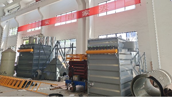 扫除企业发展的畔脚石，水泥行业除尘当选布袋除尘器厂家易游体育