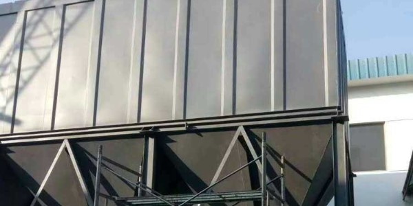 易游体育爆款布袋除尘器，治理锌粉耐高温，安全防爆无事故